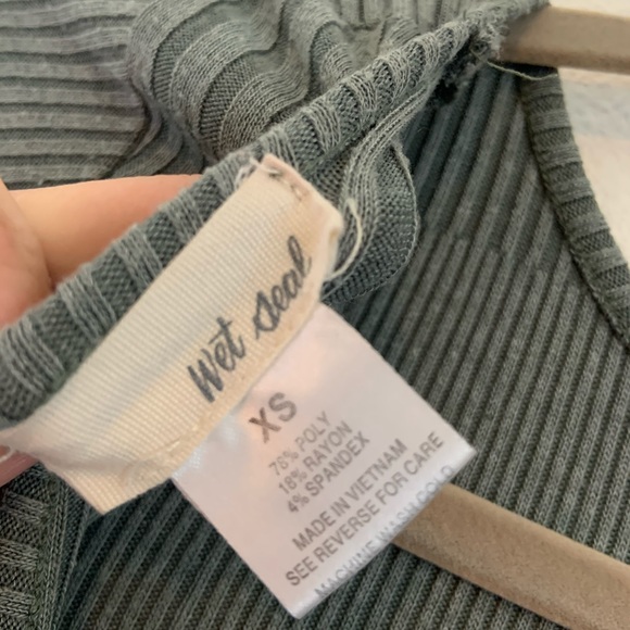 Green tunic - Picture 3 of 3